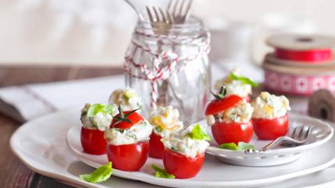 Mini Tomatoes with Caramelised Onions and Goat's Cheese